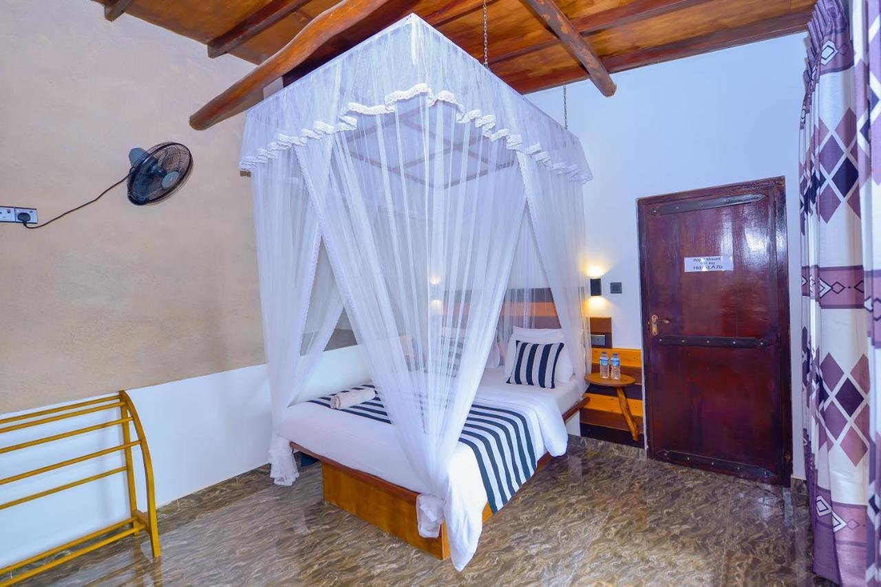 Royal Mount Ella Bed & Breakfast Dış mekan fotoğraf