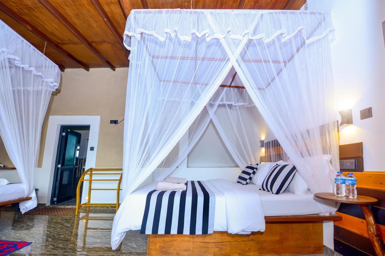 Royal Mount Ella Bed & Breakfast Dış mekan fotoğraf