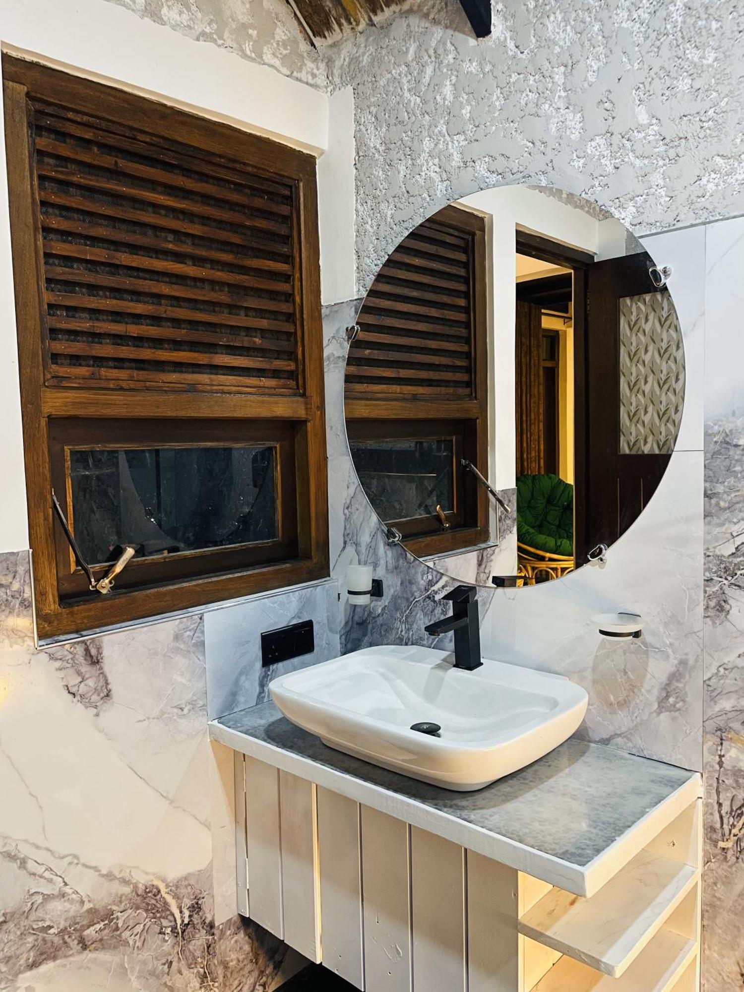 Royal Mount Ella Bed & Breakfast Dış mekan fotoğraf